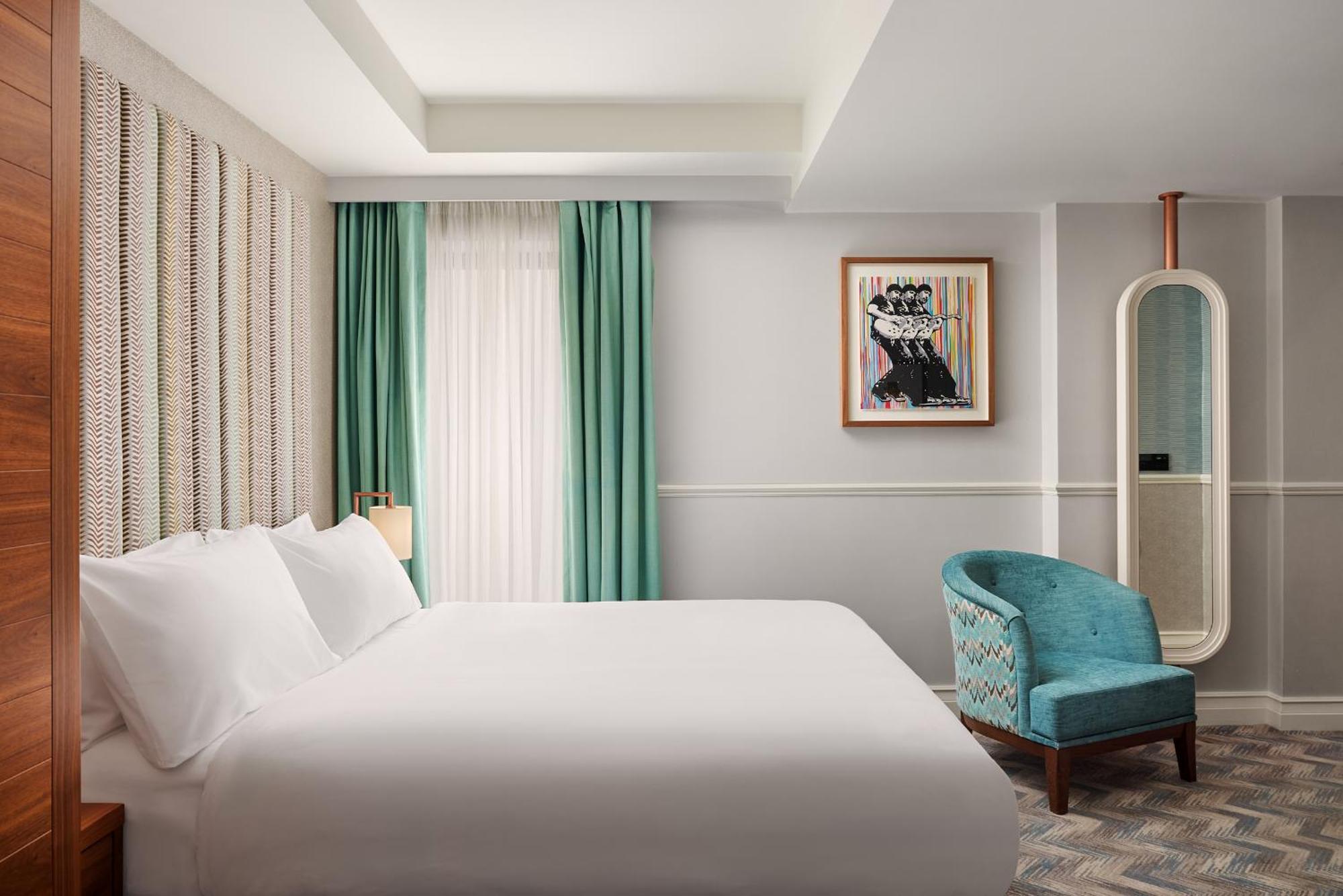 Nyx Christchurch Hotel 4*