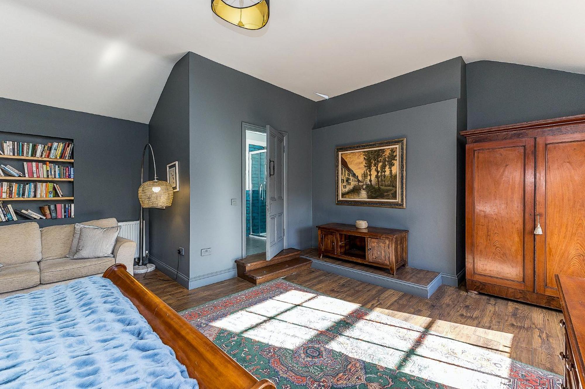 Apartment Connaught Apartment, 7 Henrietta Street, Centre