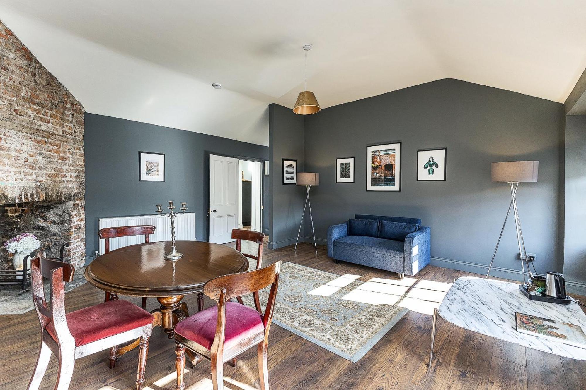 Connaught Apartment, 7 Henrietta Street, Centre * Dublin