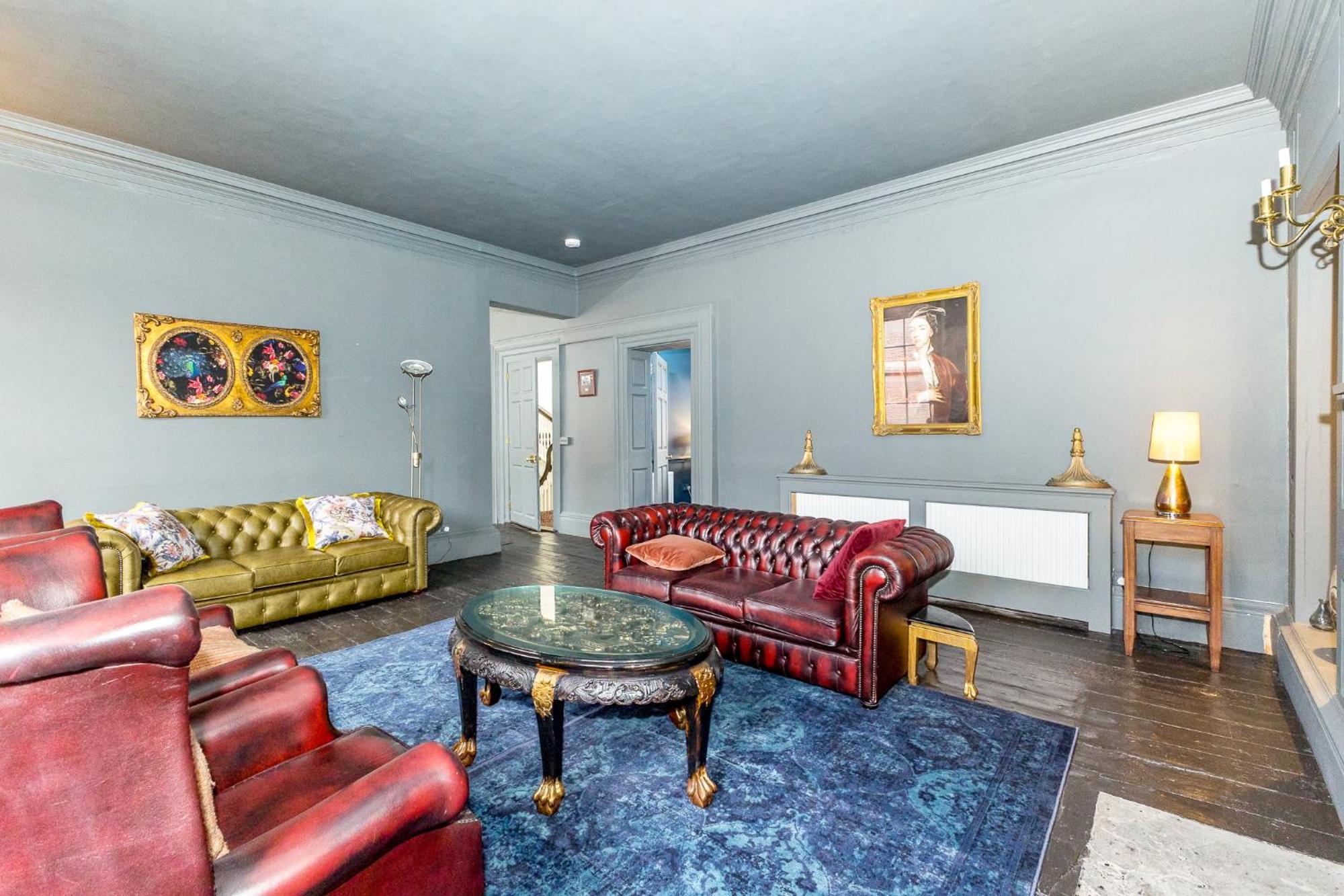 Apartment Leinster Apartment, 7 Henrietta Street, Centre
