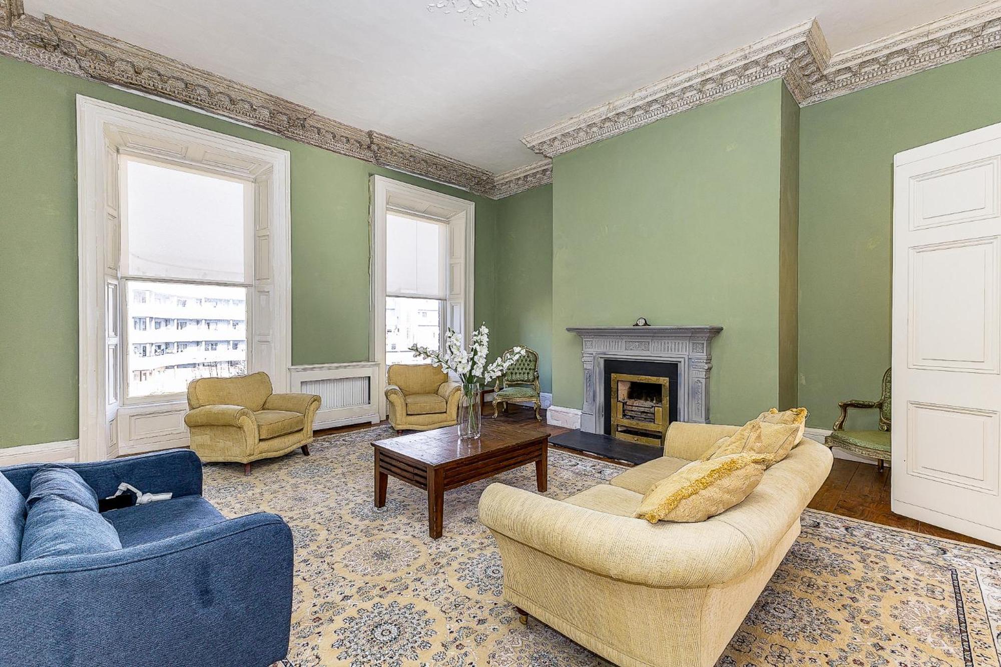 Munster , 7 Henrietta Street, Centre Dublin