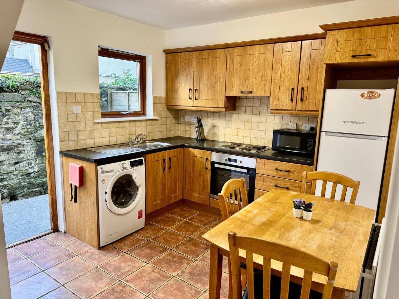 Holiday home 2bd Townhouse In The Heart Of 1 *