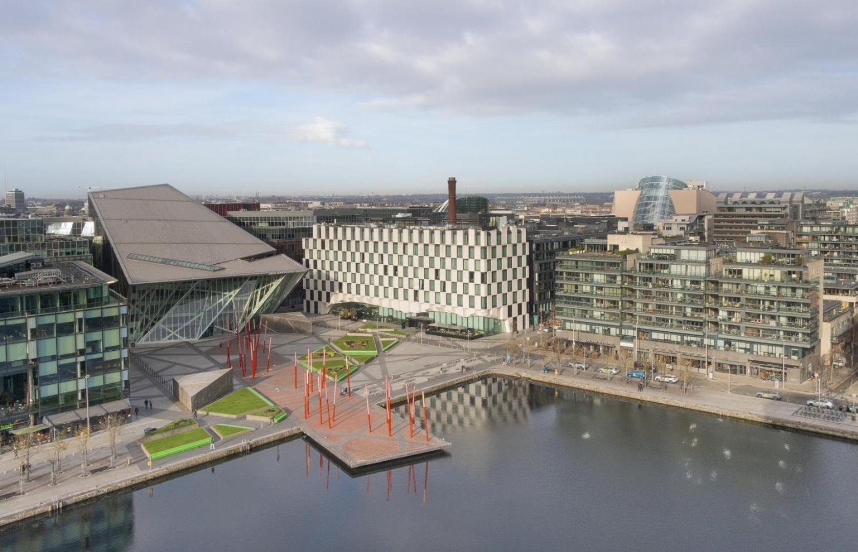 Guestready - Stunning Views From Millenium Tower Apartment *