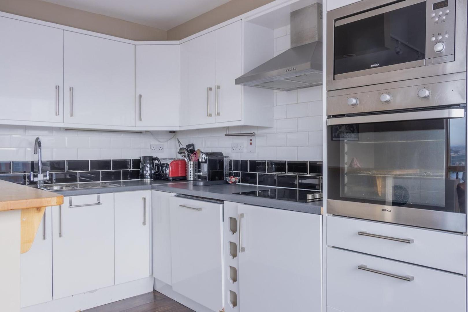 Guestready - Stunning Views From Millenium Tower *