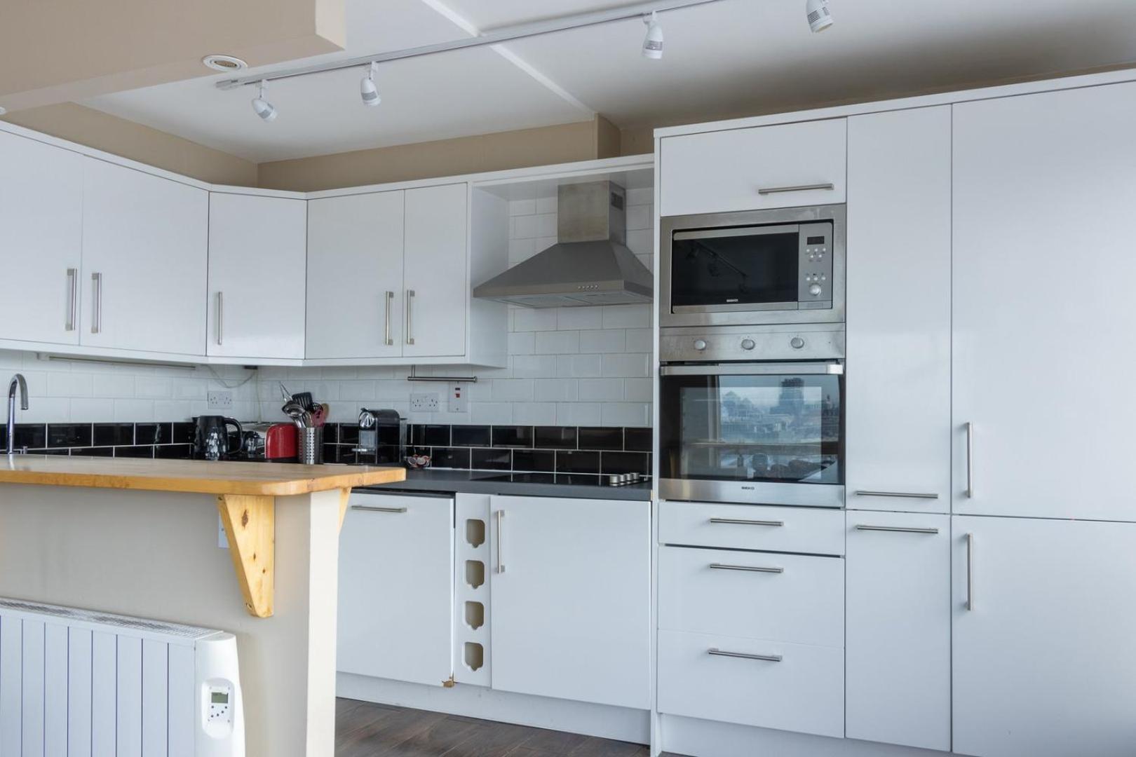 Guestready - Stunning Views From Millenium Tower Apartment