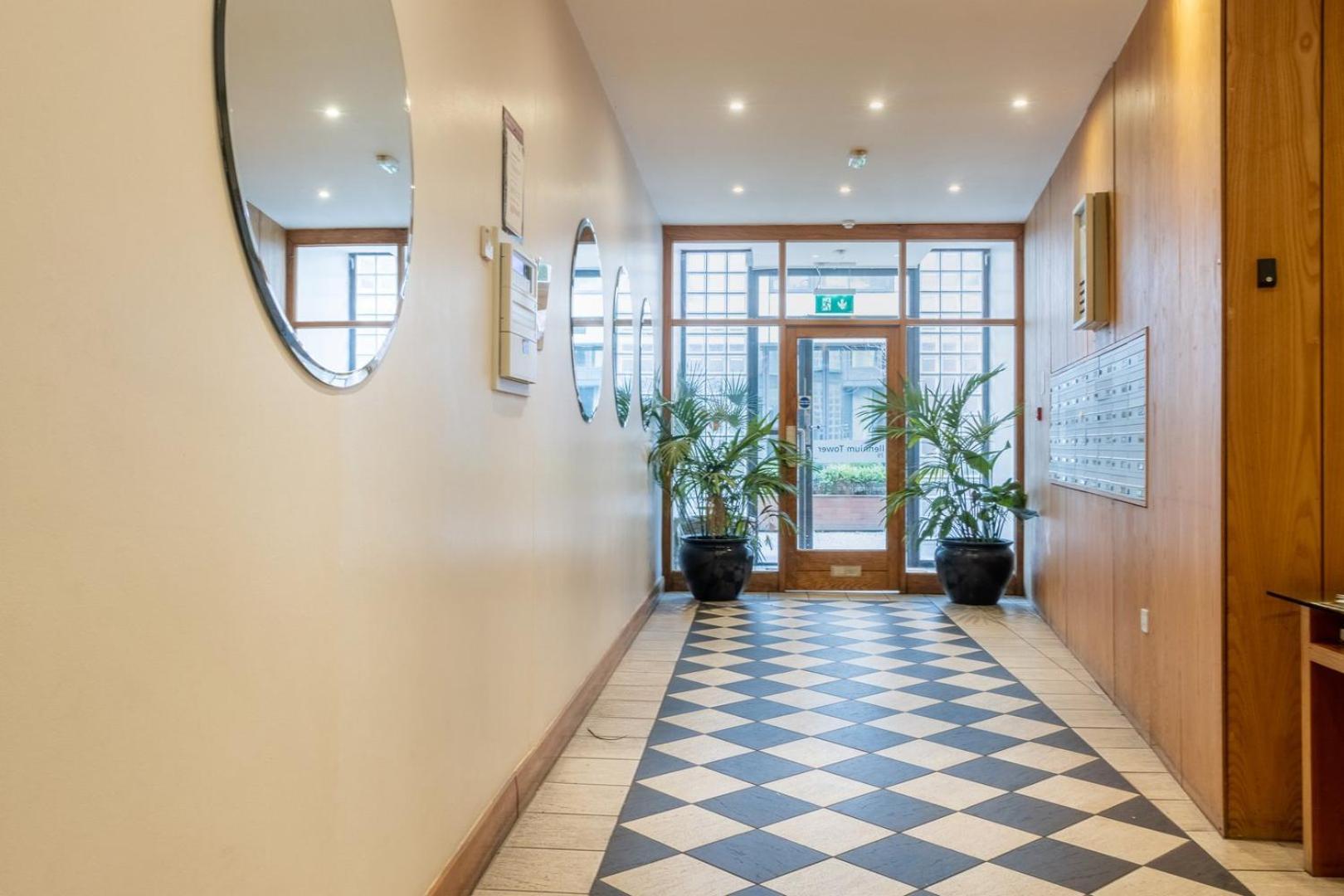 Guestready - Stunning Views From Millenium Tower Apartment Dublin