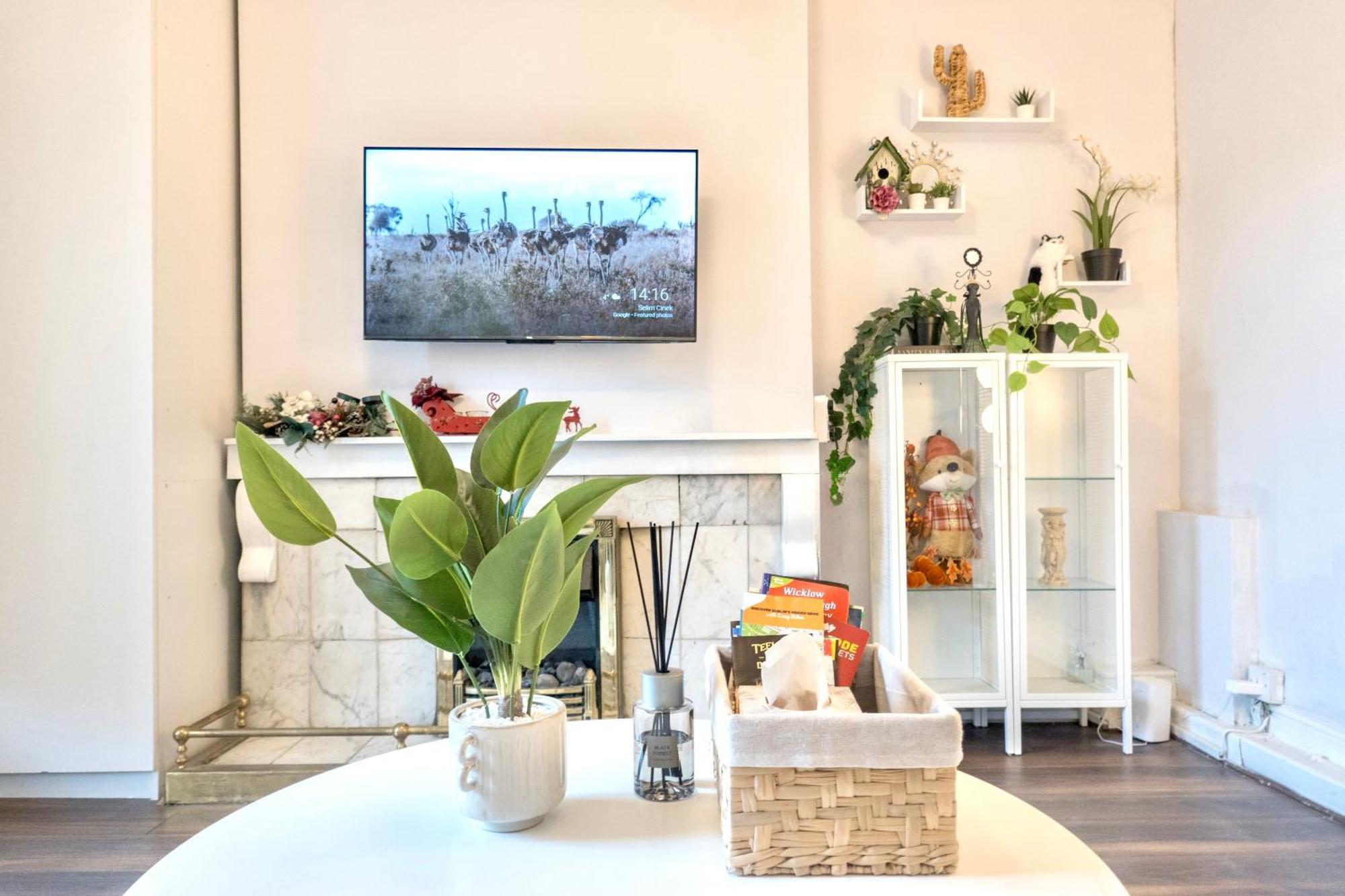 Centre D1 - 2 Bedroom Spacious Modern Duplex House Apartment Dublin