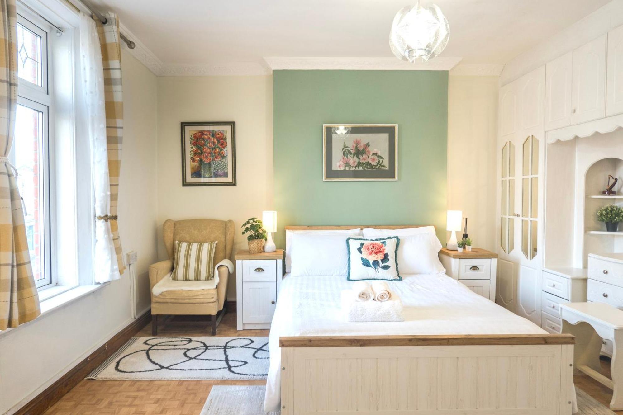 Centre D1 - 2 Bedroom Spacious Modern Duplex House
