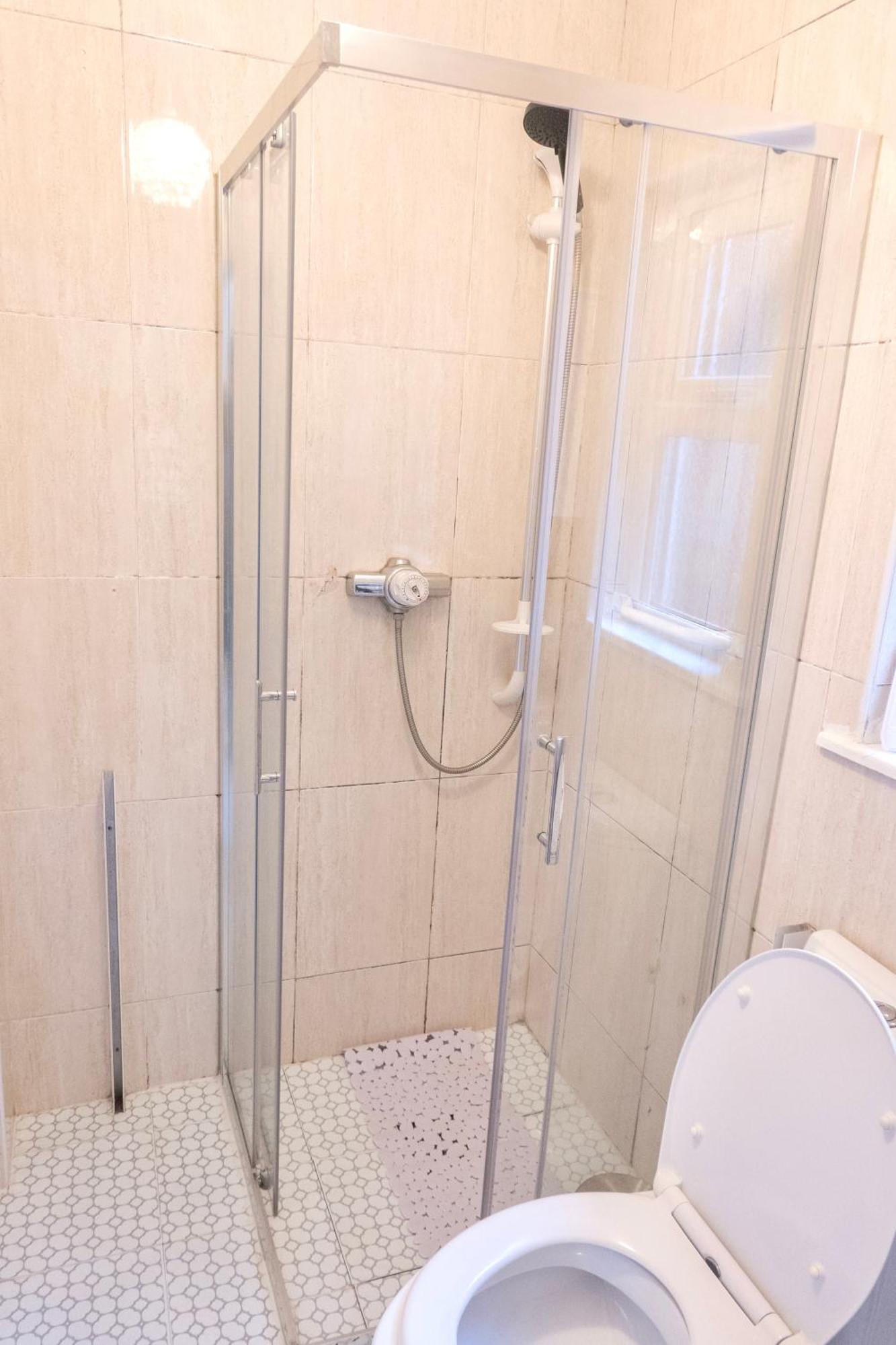 Centre D1 - 2 Bedroom Spacious Modern Duplex House * Dublin