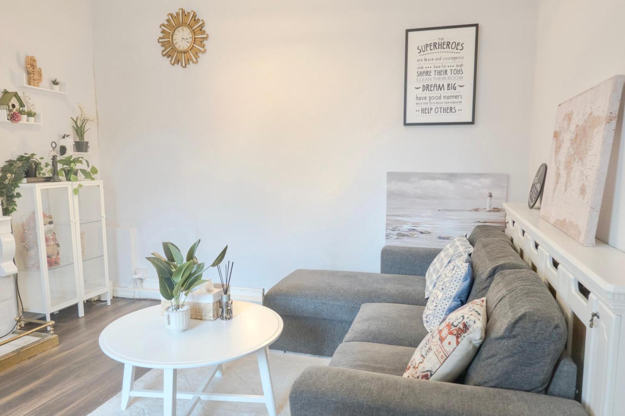 Centre D1 - 2 Bedroom Spacious Modern Duplex House Apartment Dublin