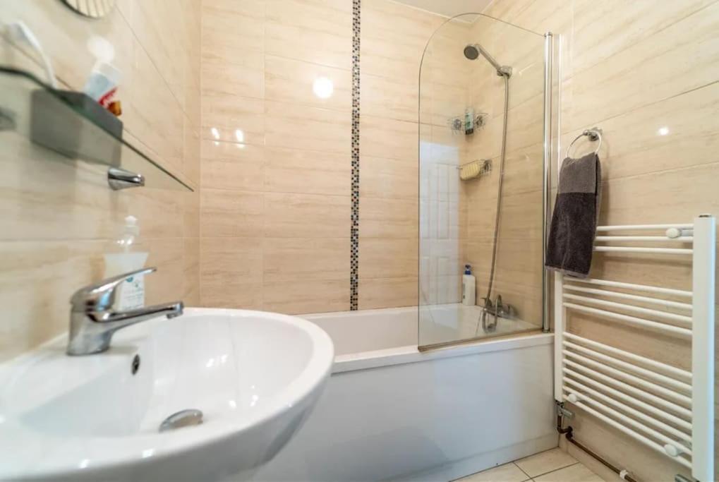 Dublin South Home Apartment *