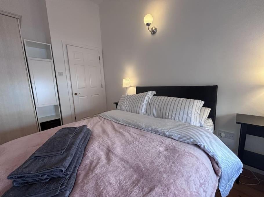 Apartment Stylish 2 Bedroom 2