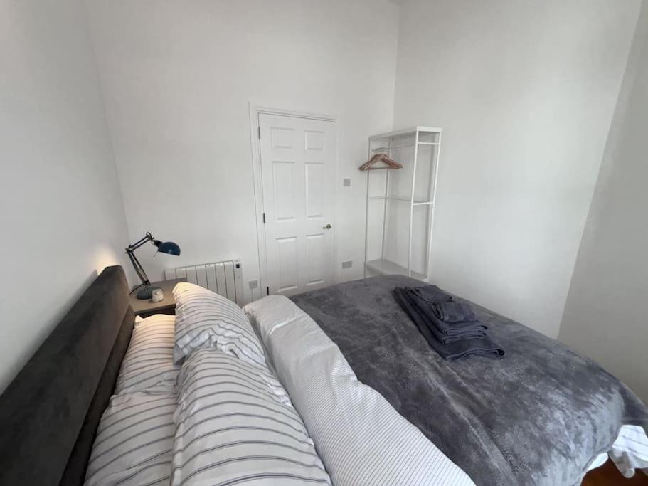 Apartment Stylish 2 Bedroom 2