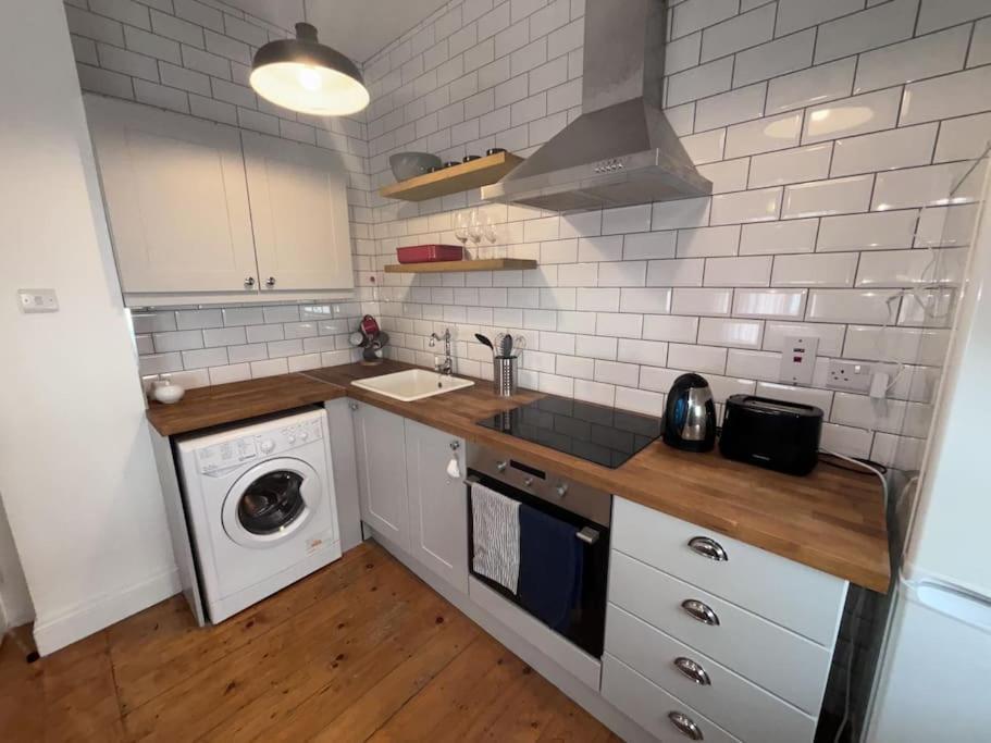 Stylish 2 Bedroom 2
