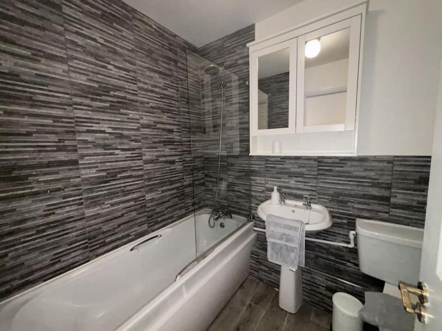 Stylish 2 Bedroom 2 Apartment Dublin