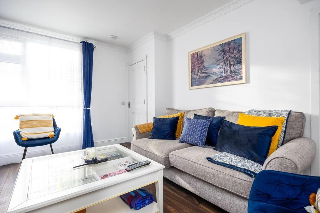 Holiday home Lovely 2br House - 8 Min Walk To Broombridge Station Dublin