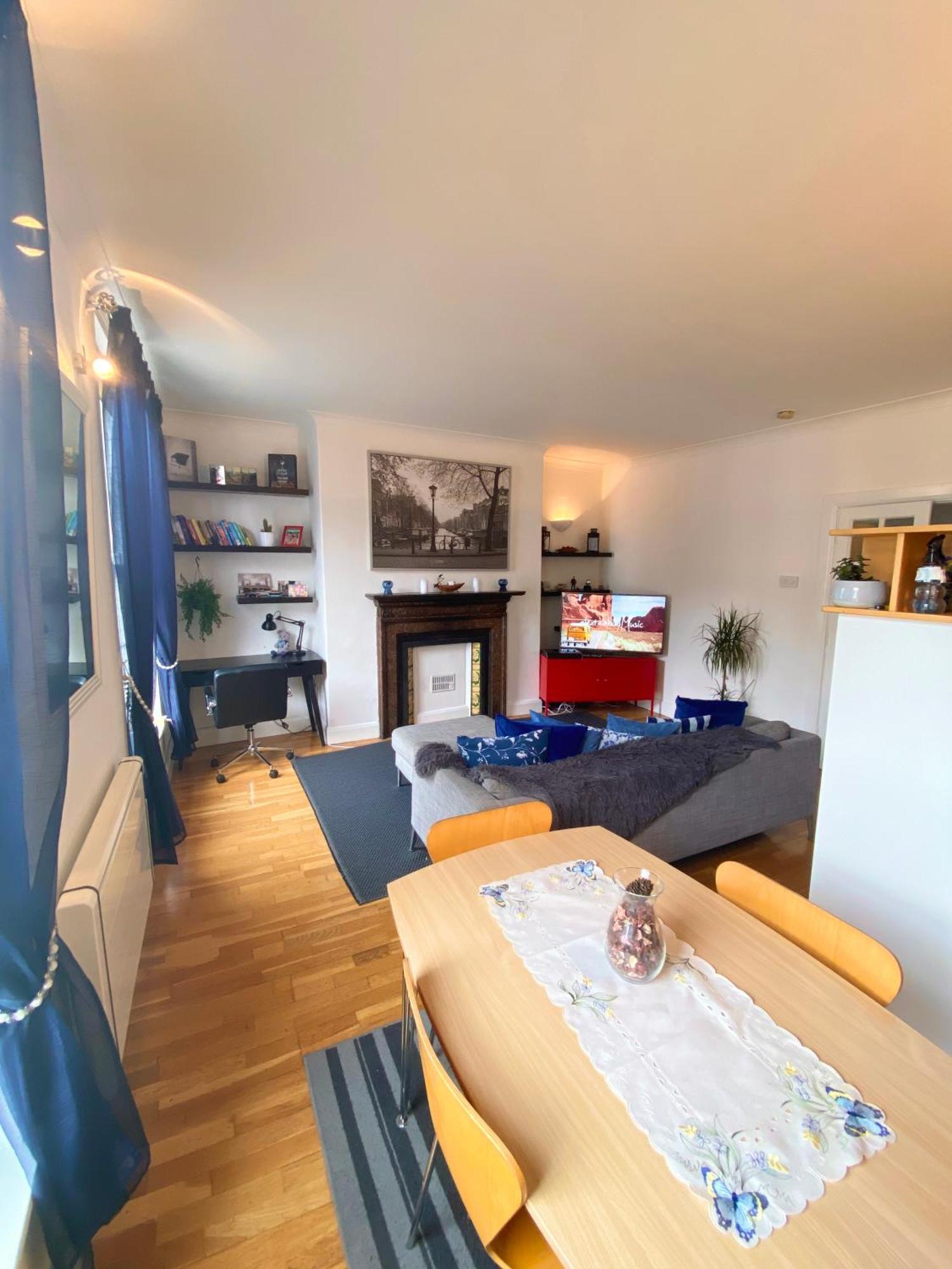 Beautiful In Temple Bar Apartment Dublin