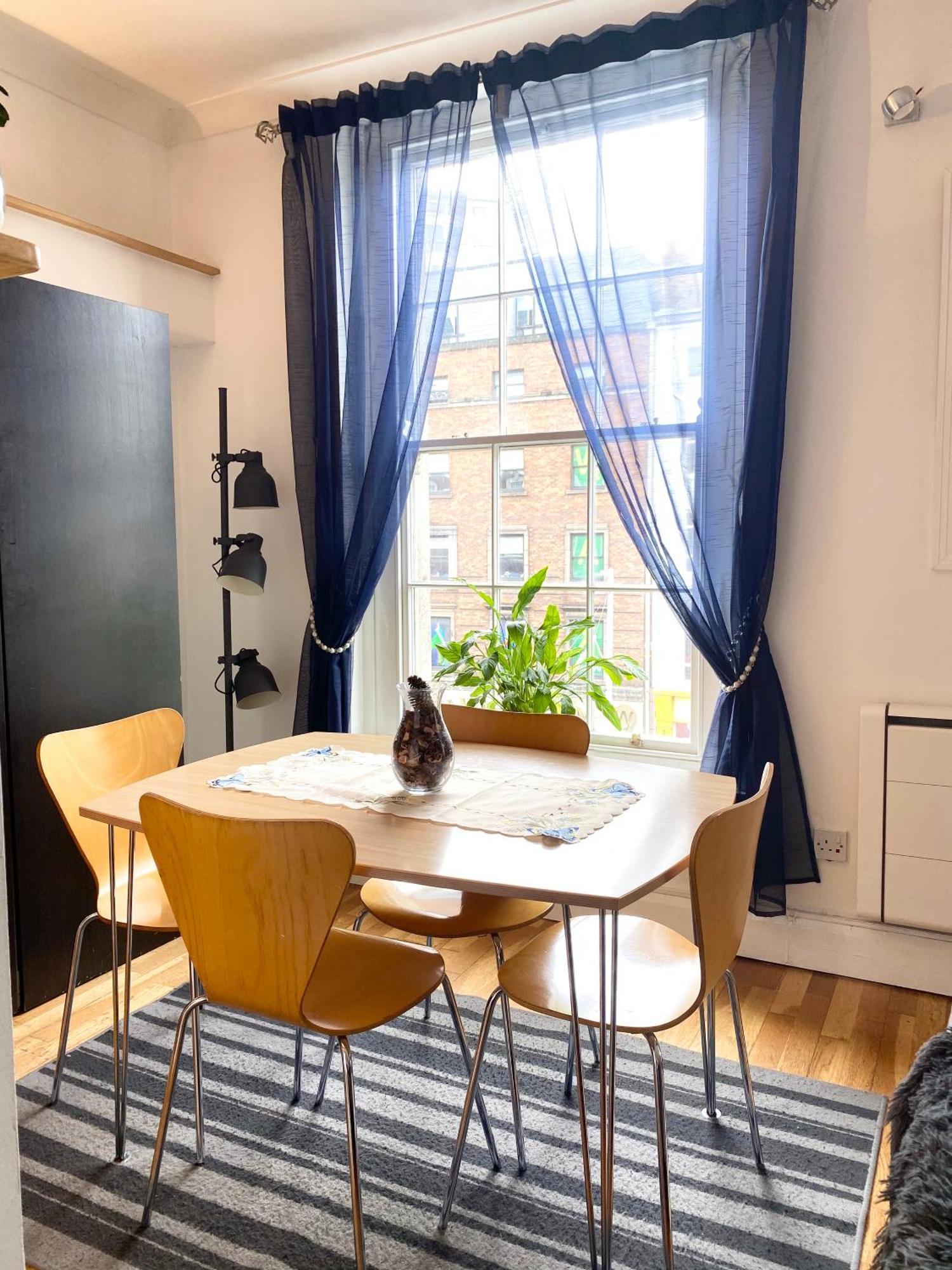 Beautiful In Temple Bar Apartment *
