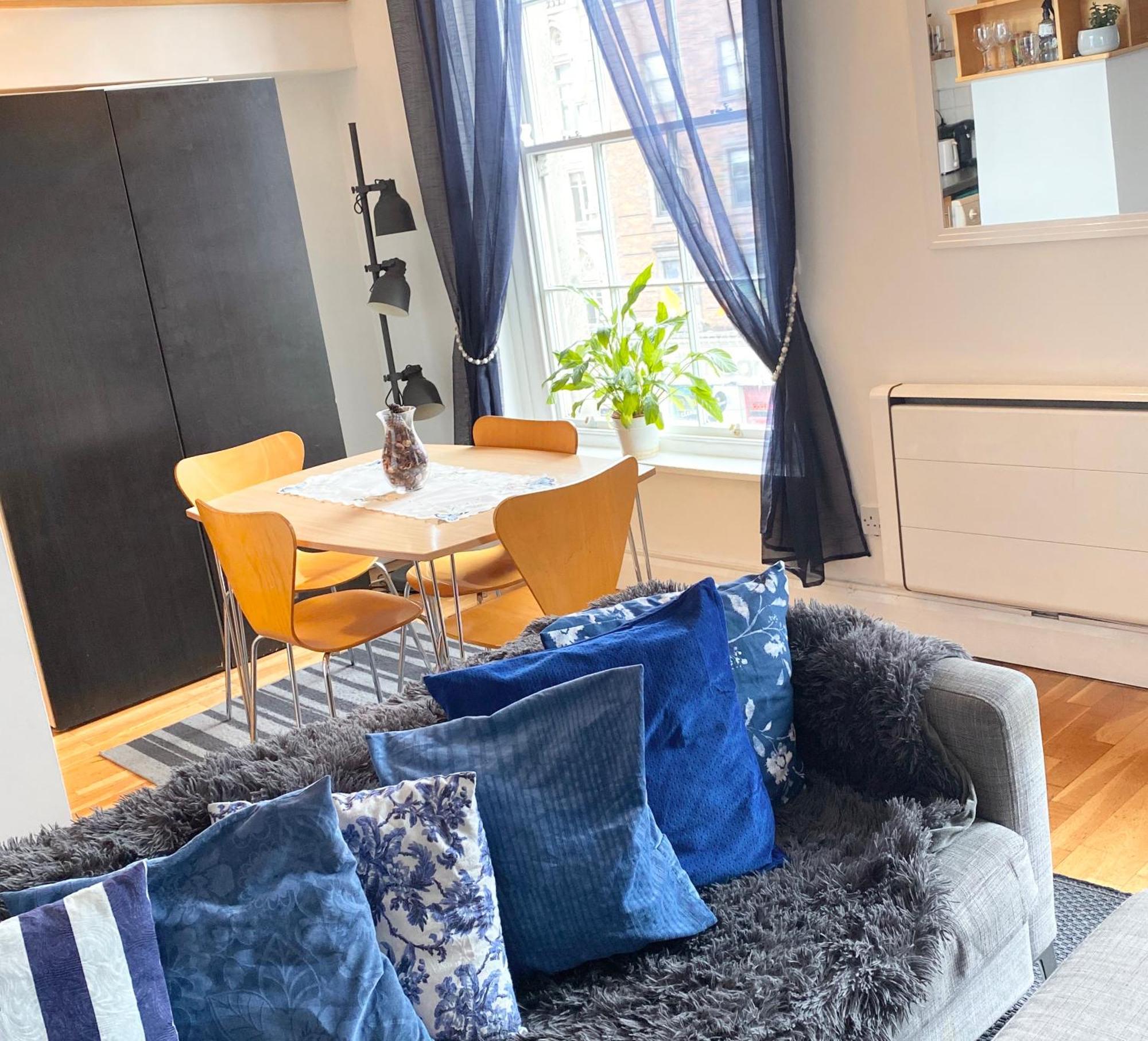Beautiful In Temple Bar Apartment Dublin