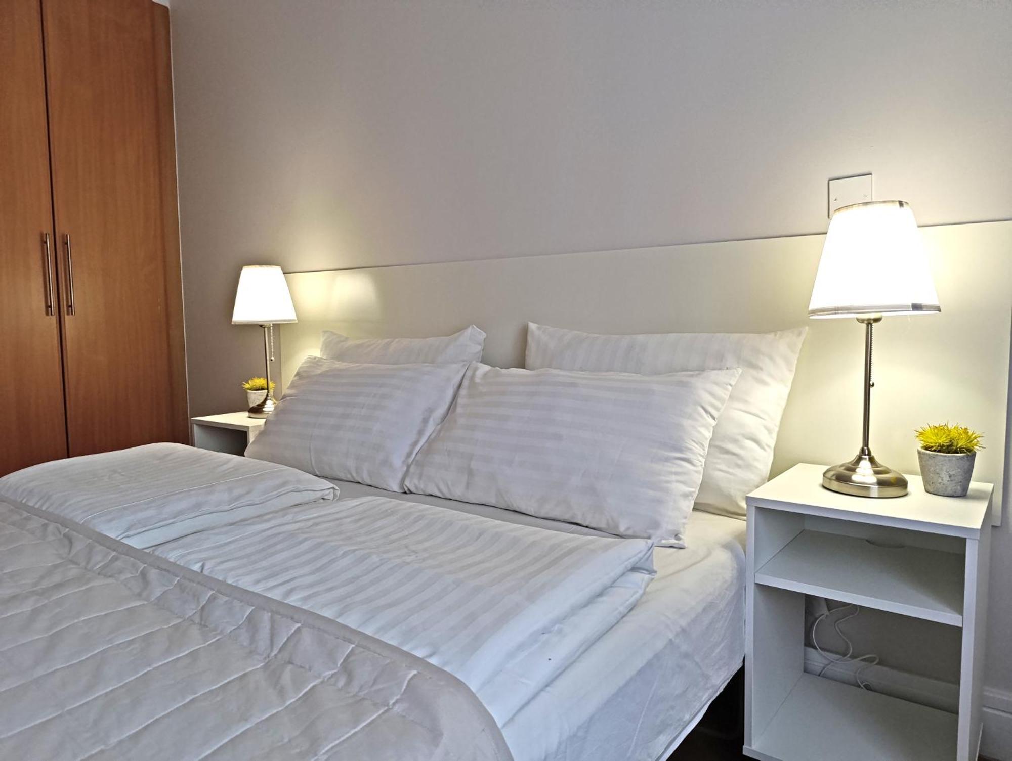 Docklands Waterfront Luxury