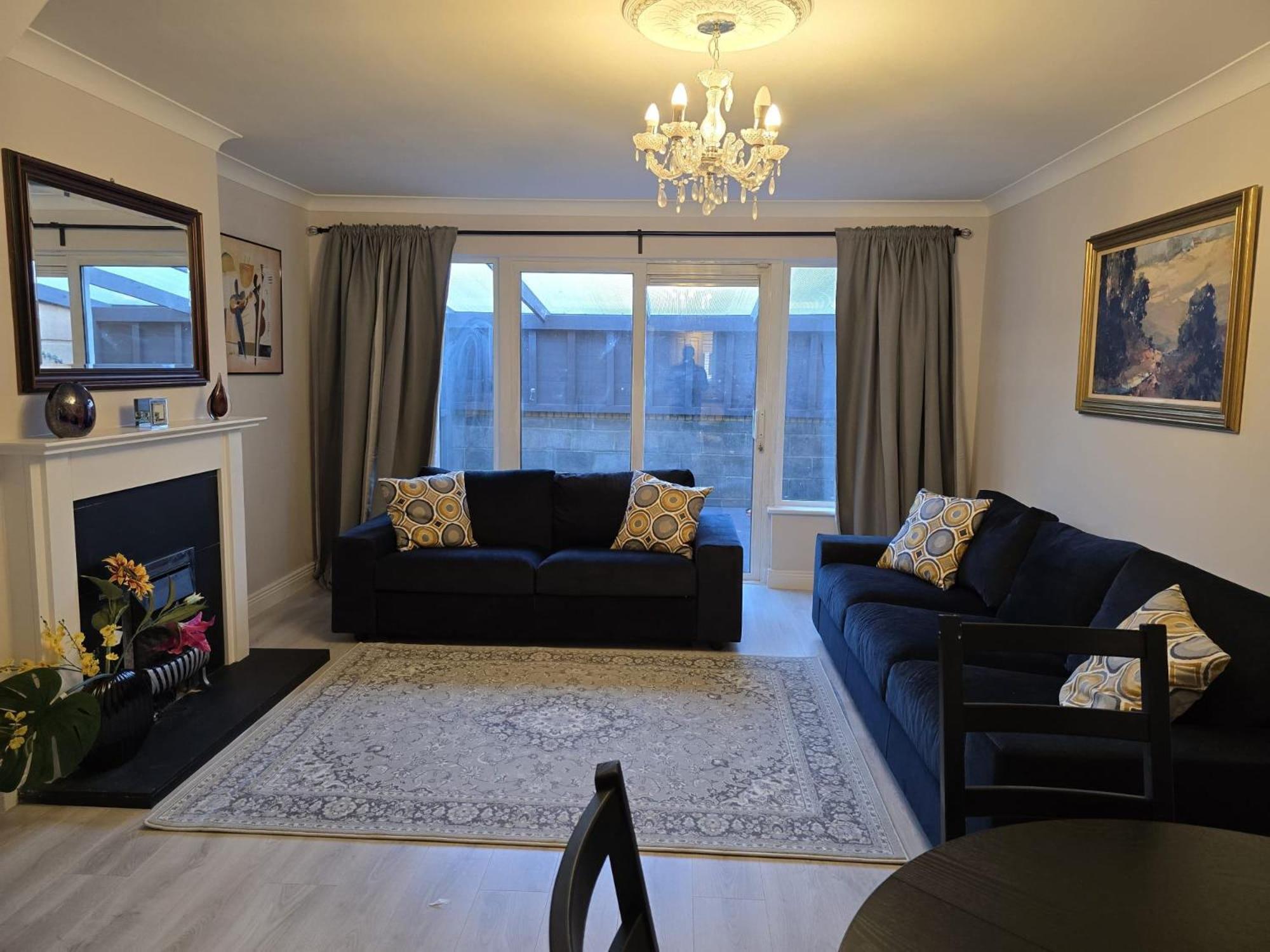 - 3 Bedroom Cosy - Sleeps Max 7 Vakantiehuis *