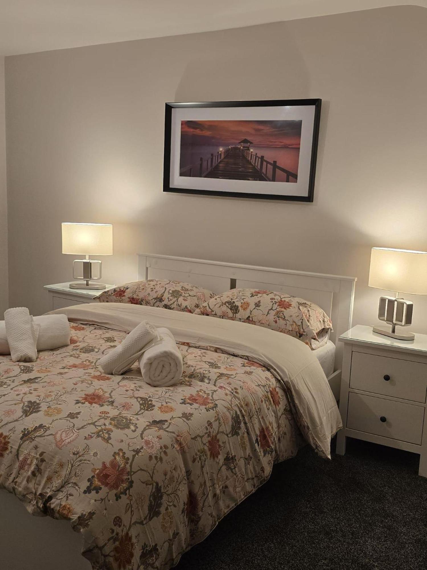 Vakantiehuis - 3 Bedroom Cosy - Sleeps Max 7 *