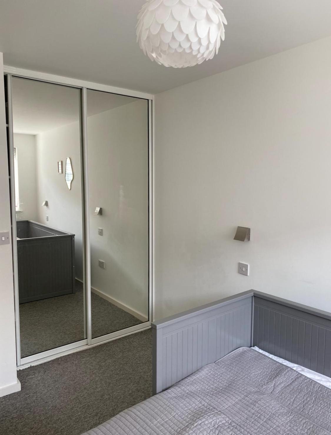 Flat Apartment *