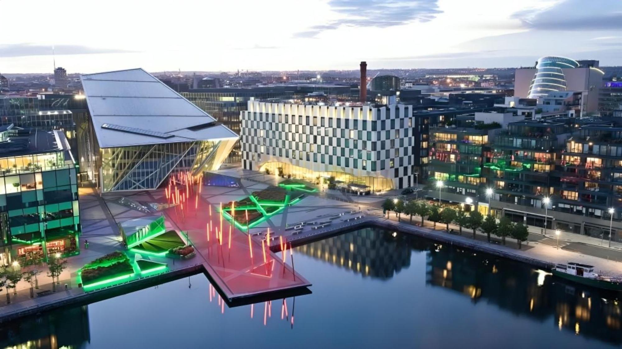 Docklands Waterfront Luxury Apartment Dublin