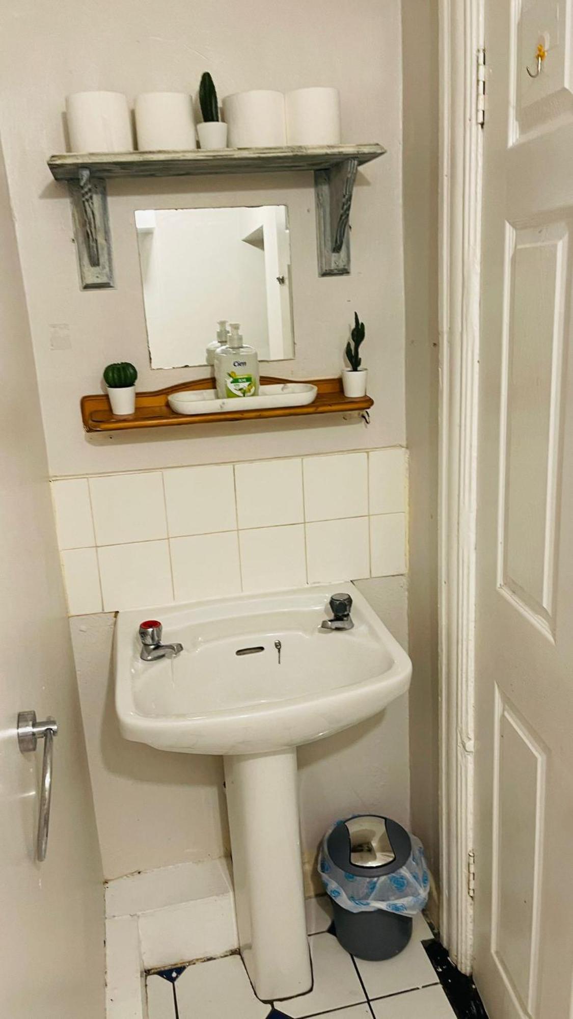 Small Near Centre Homestay