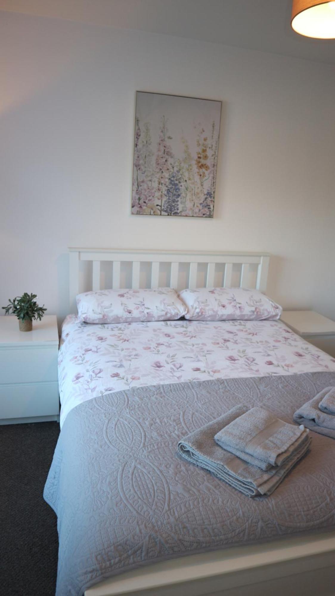 Conveniently Located, 2 Bedroom Modern * Dublin