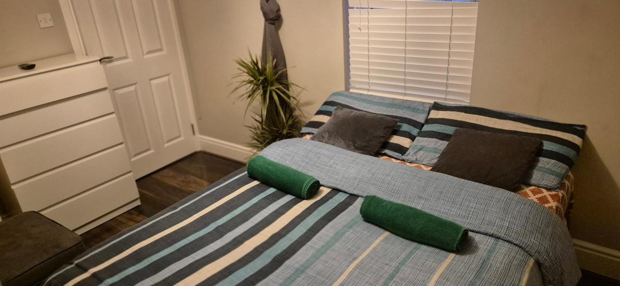 Holiday home Whole Private Flat - *