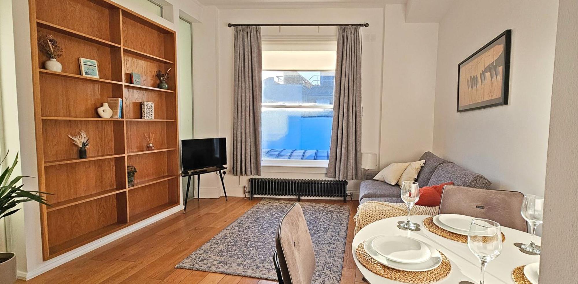 Temple Bar 1bd Large & Newly Upgraded Sleeps 4 Apartment *
