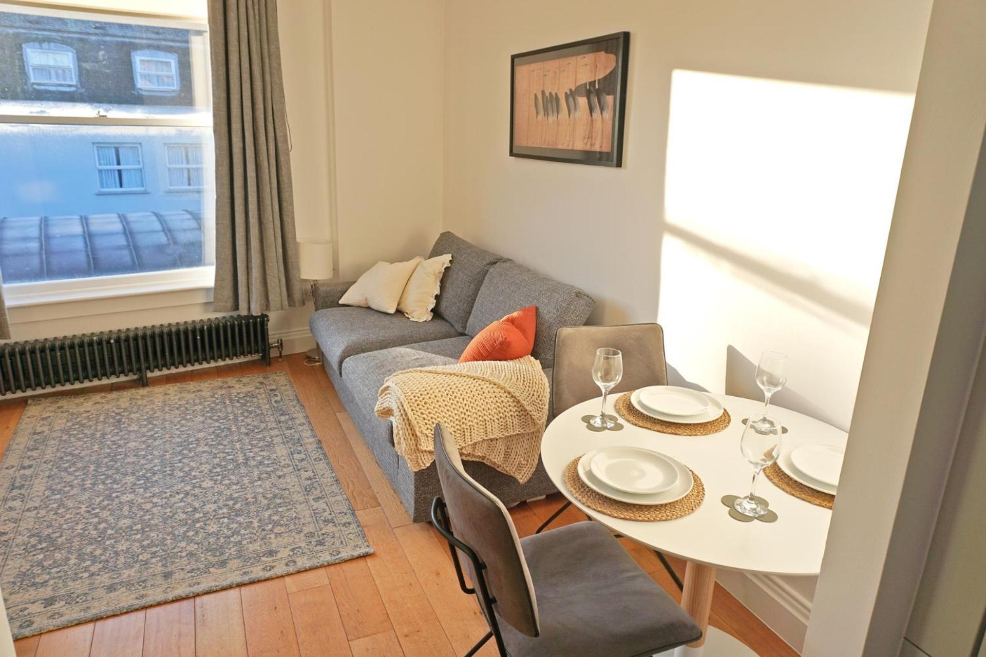 Temple Bar 1bd Large & Newly Upgraded Sleeps 4 Apartment Dublin