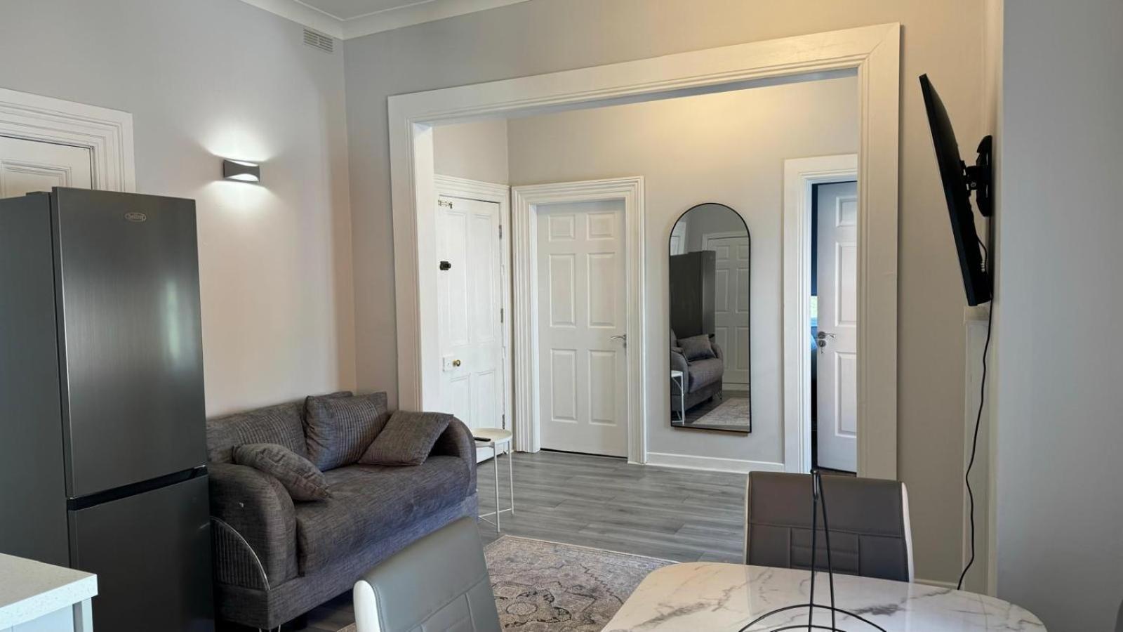 Modern 2-bedroom Apartment-dublin * Dublin