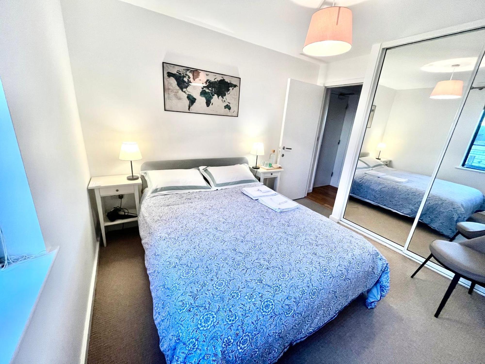 Homestay Exclusive King-size Bed Comfort With Serene Garden View *