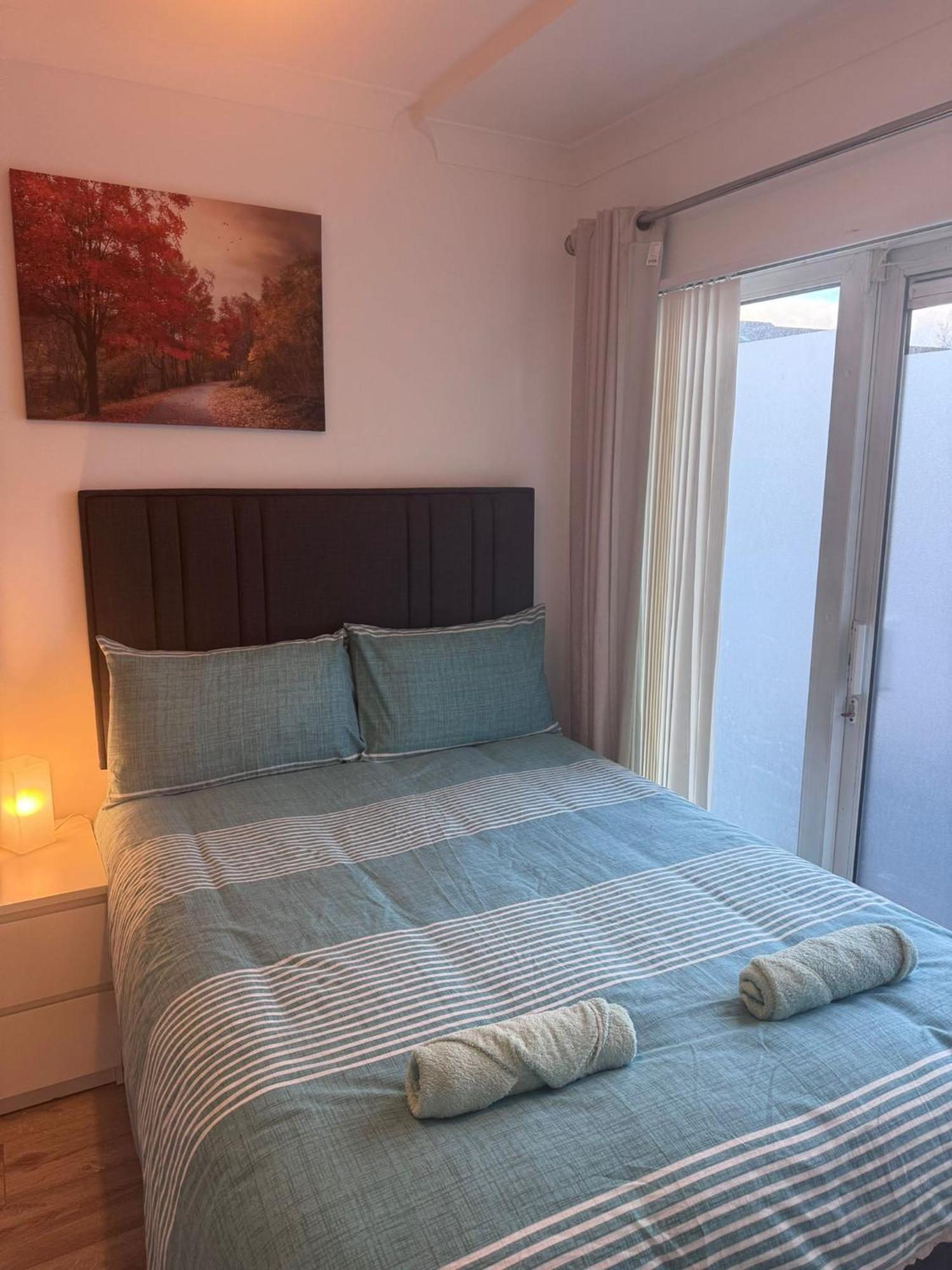 Apartment Modern Good Distance From And Airport 4people *