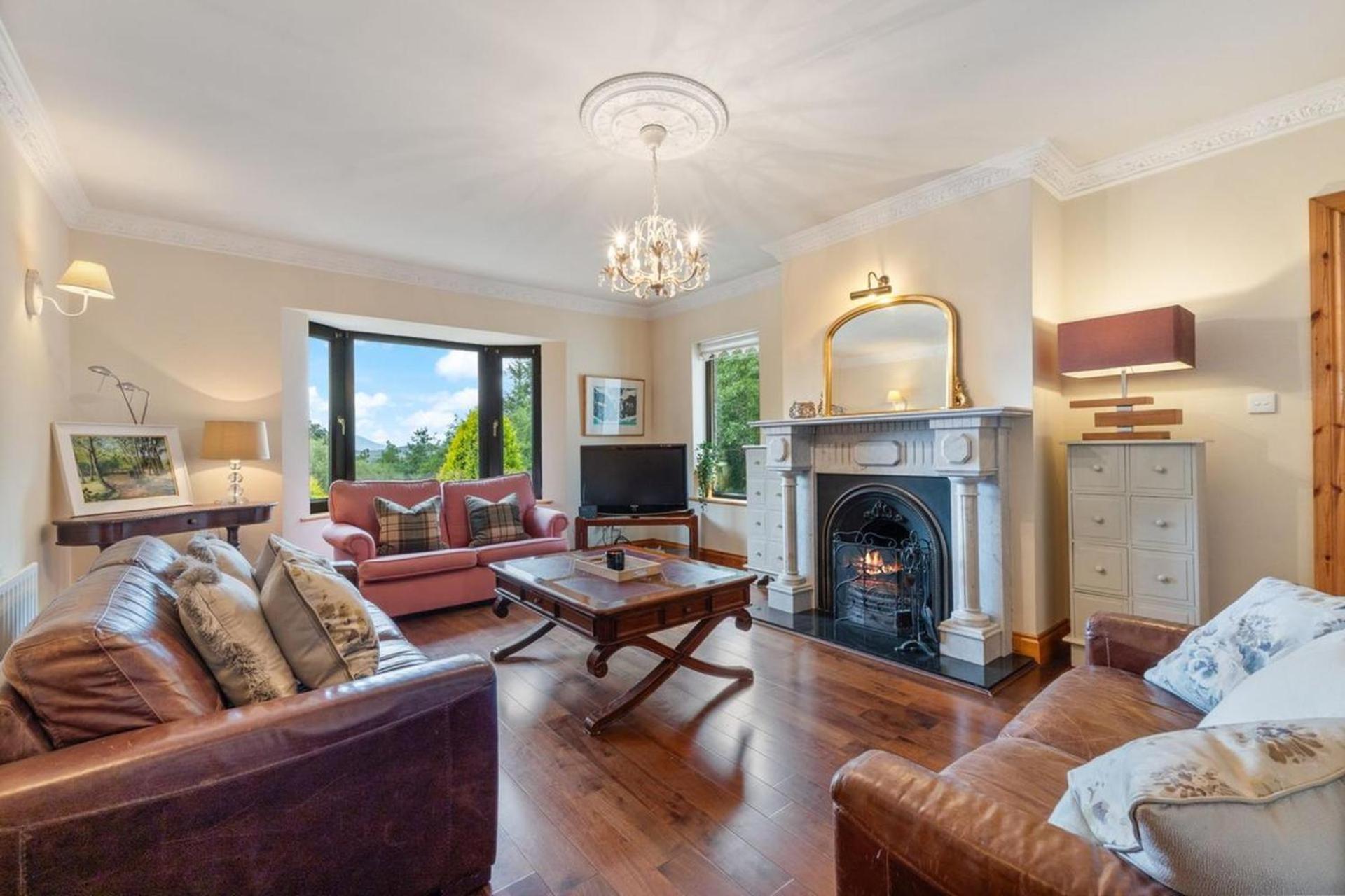 Townhouse In 4 - Check Connttact From Photos For Details ! Close To ! Ferienhaus Dublin
