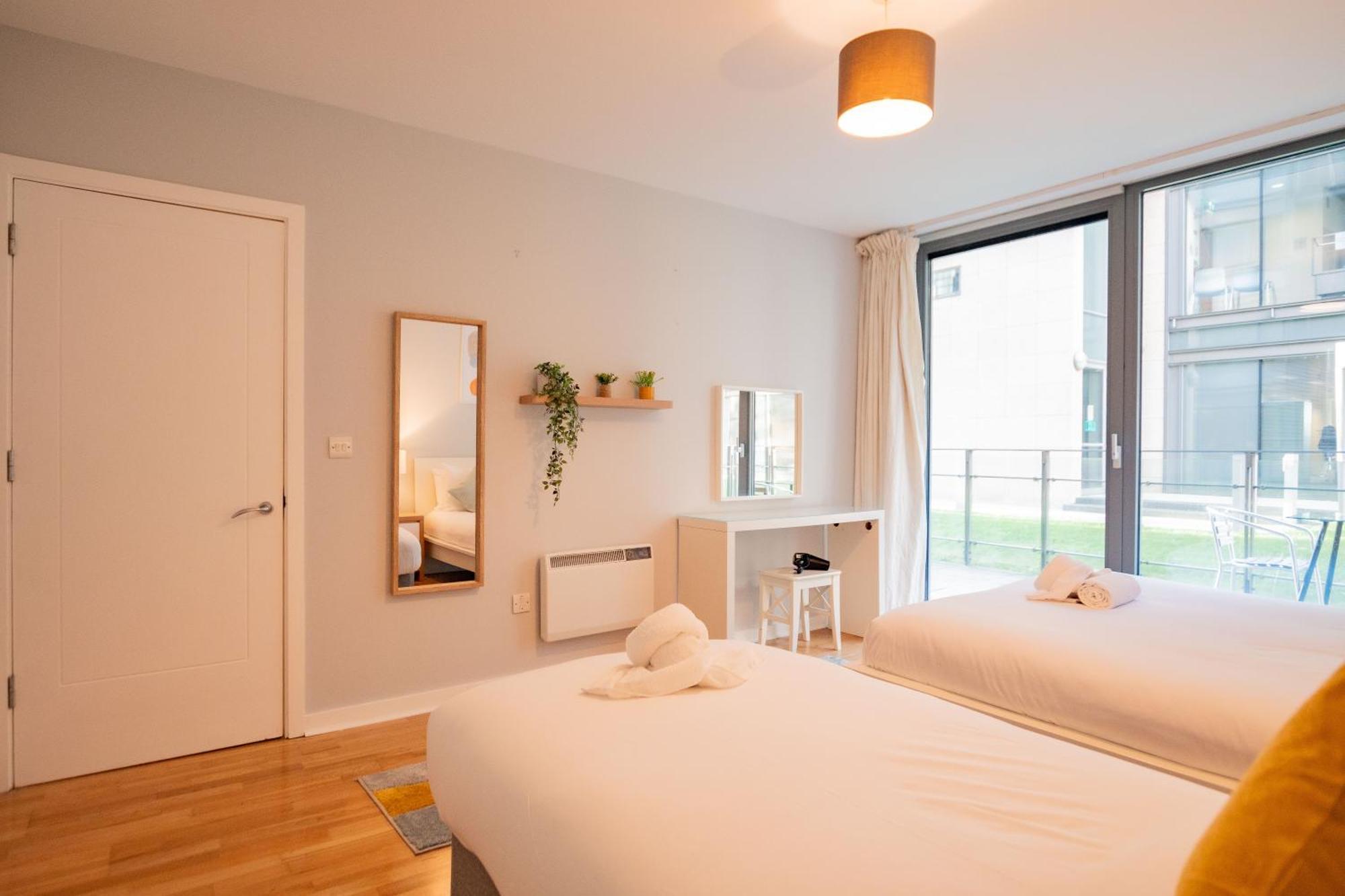 Apartment Bright & Modern