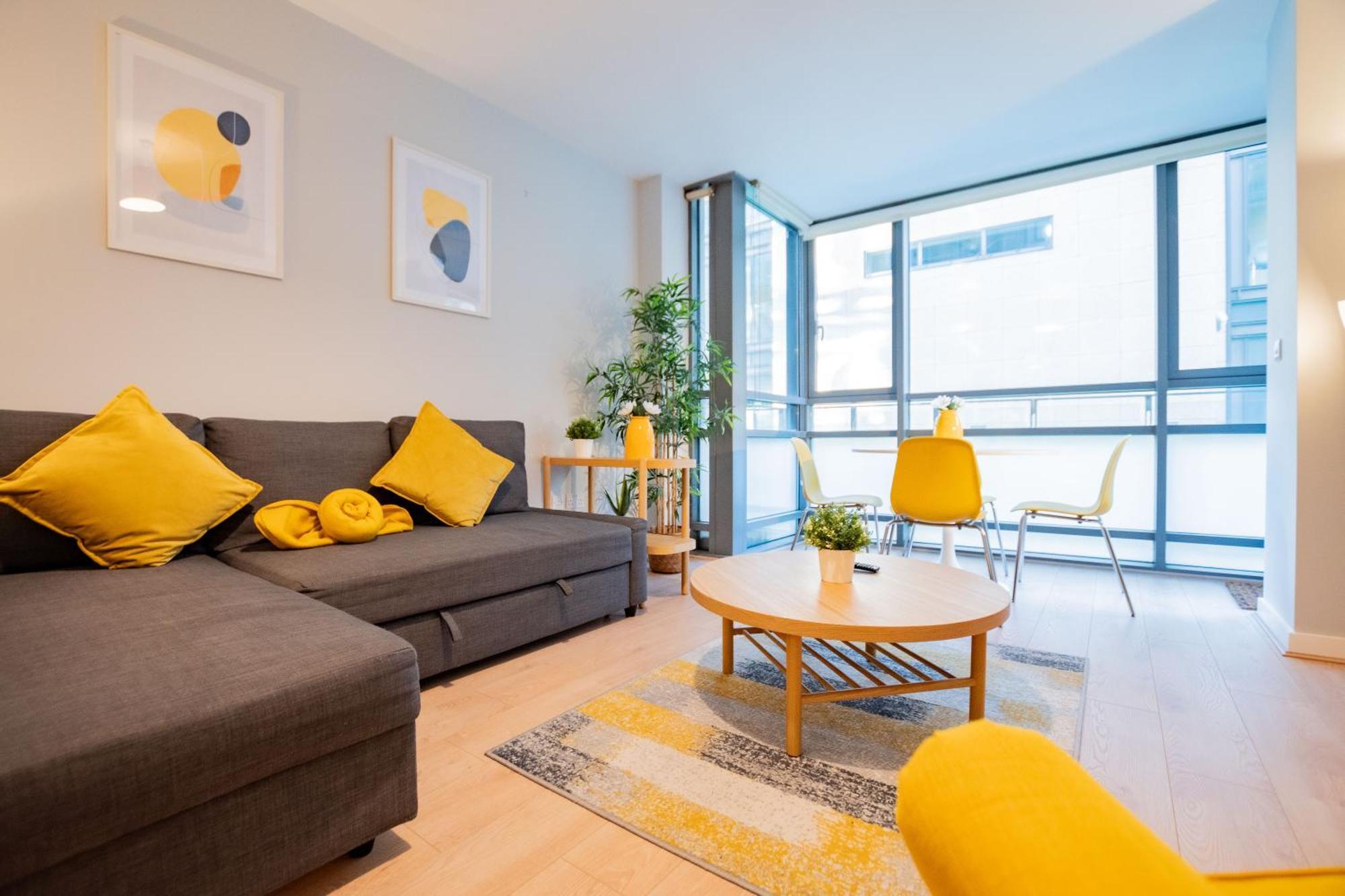 Bright & Modern Apartment Dublin
