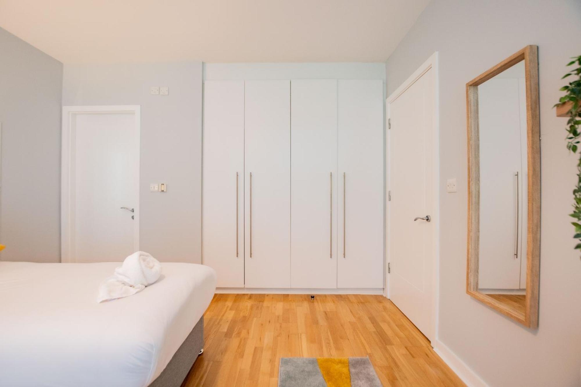 Bright & Modern