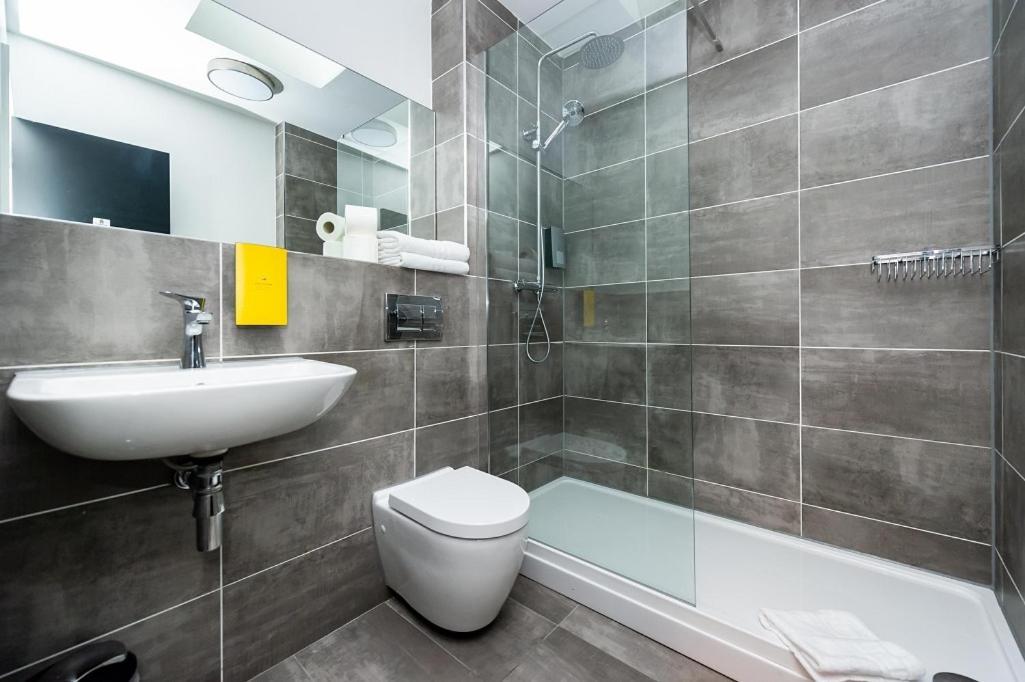 Aparthotel Staycity Augustine