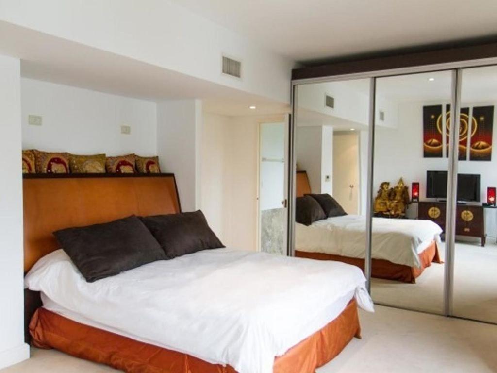 Cozy Flat In *