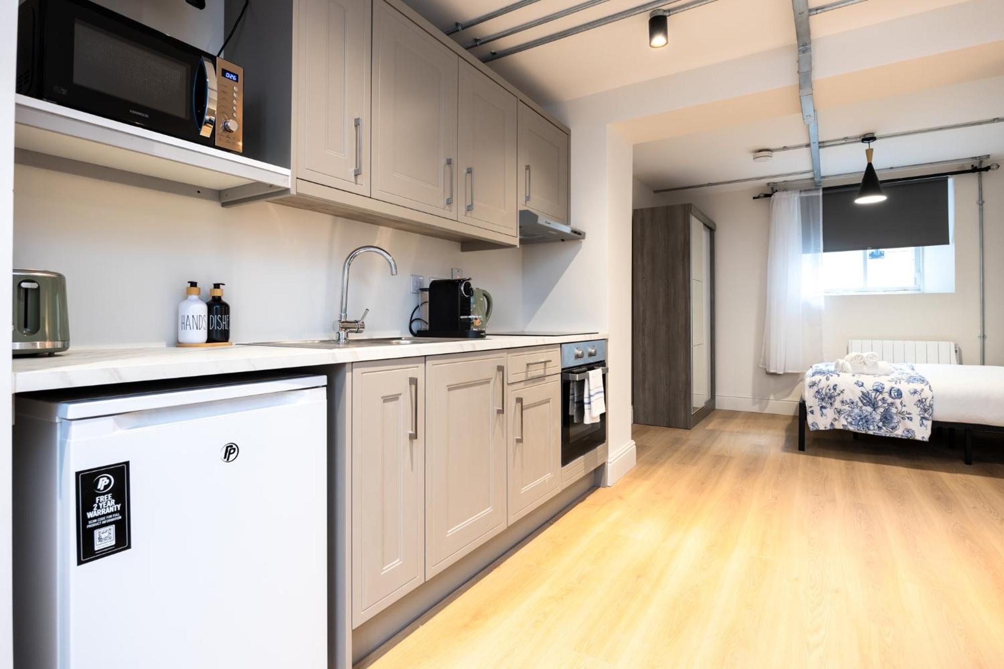 Modern - 20 Min Walk To Ha Penny Bridge Apartment