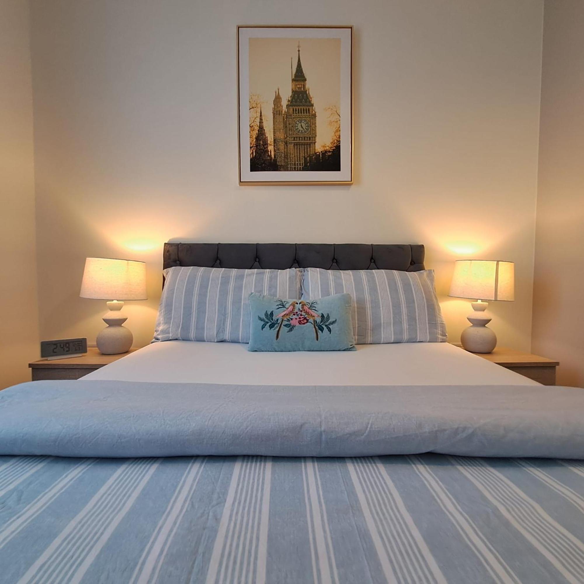 Homestay Cozy Bedroom In Lucan,