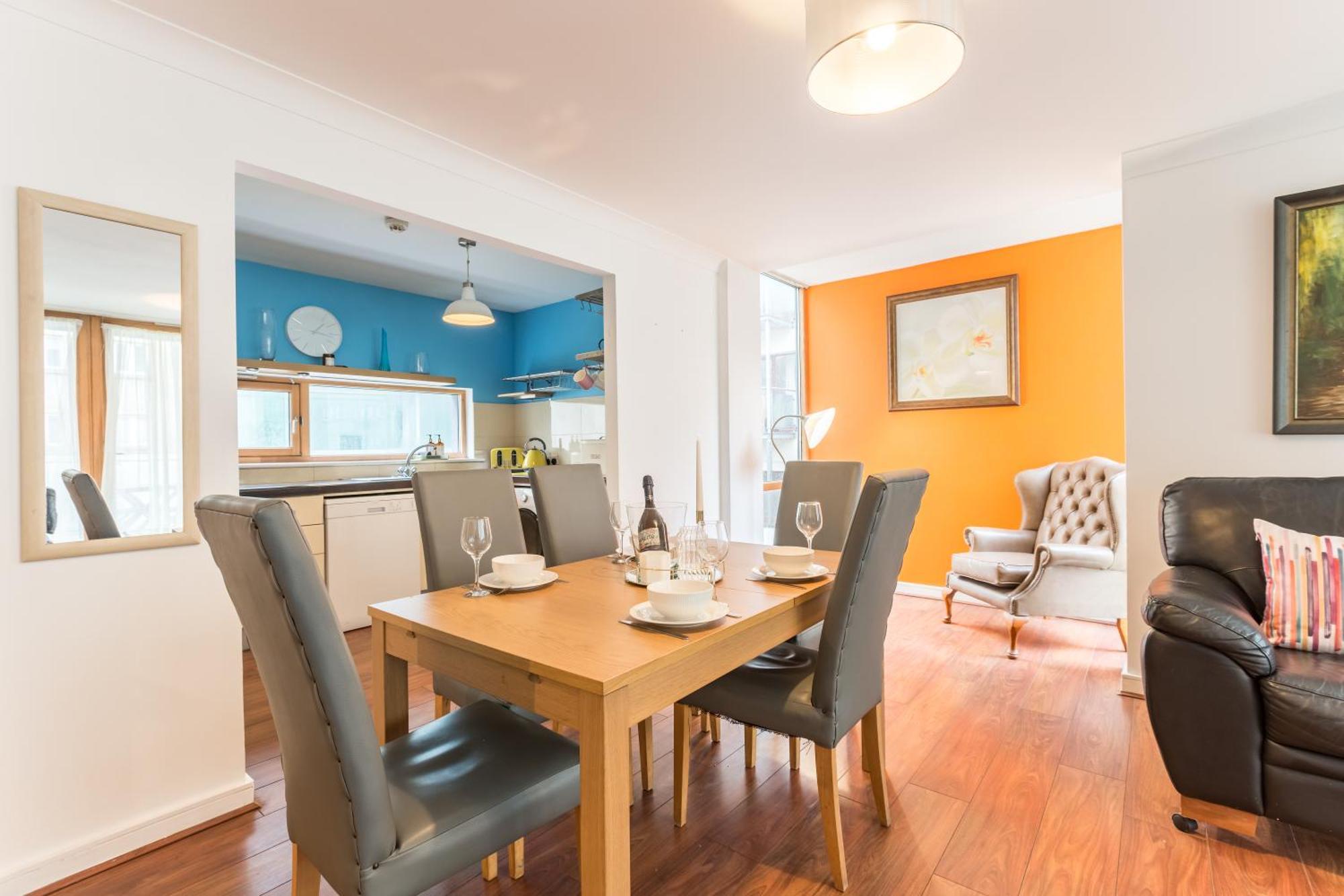 Bright, Spacious Centre * Dublin