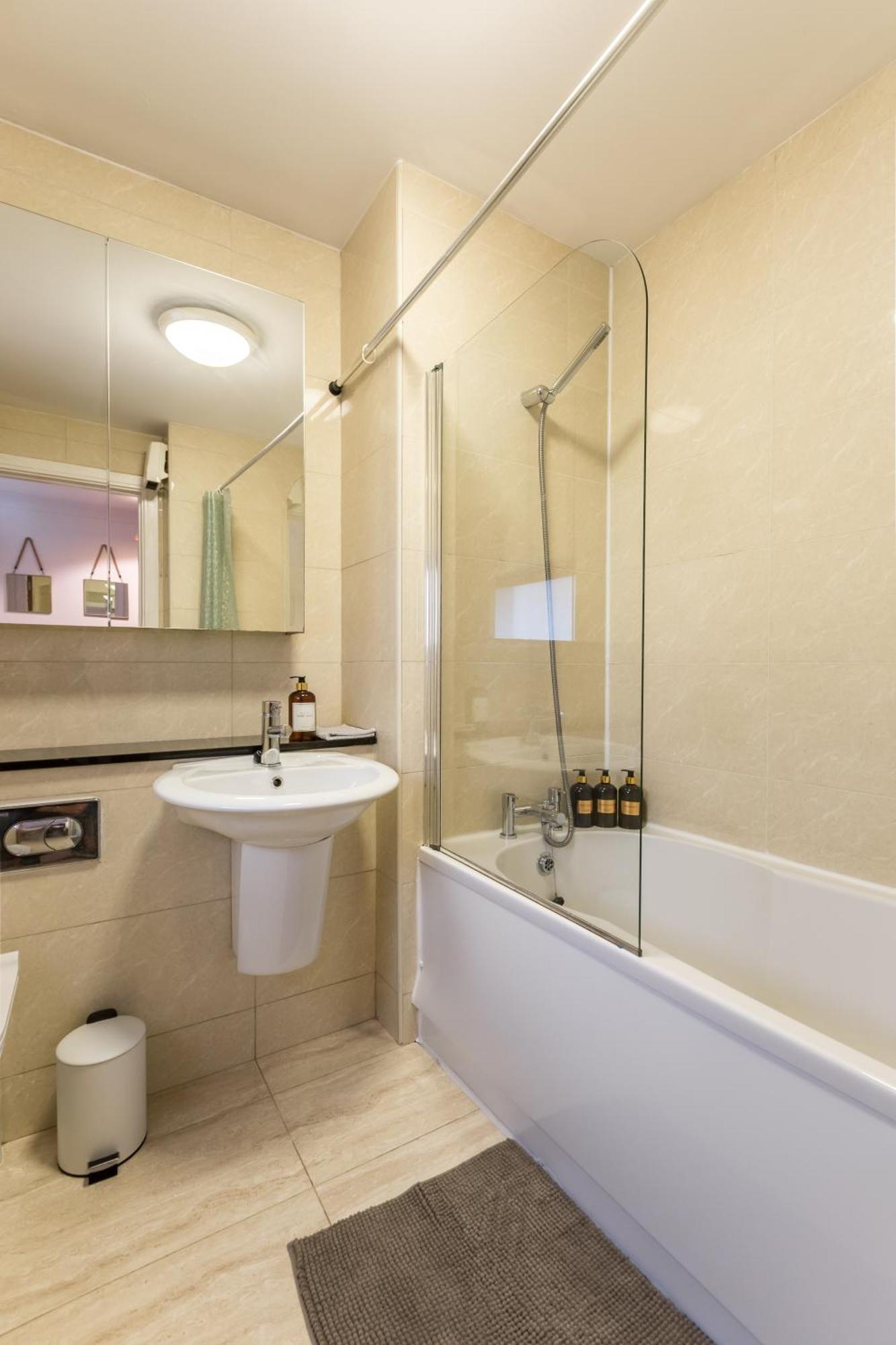 Bright, Spacious Centre Apartment Dublin