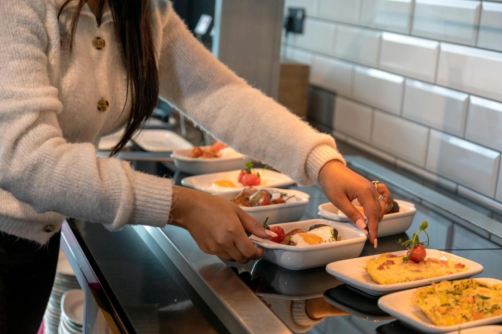 Aloft Hotel 4*