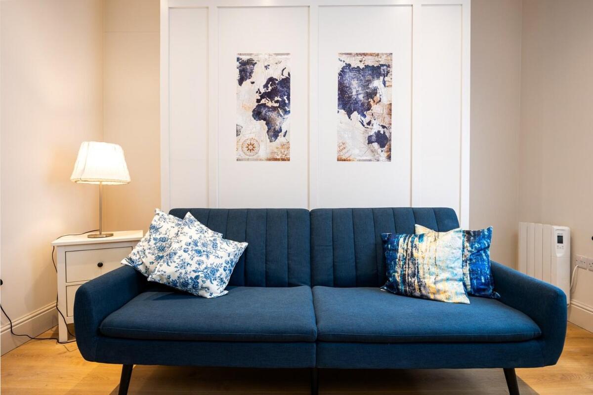 Modern Apt-23min Walk To Castle