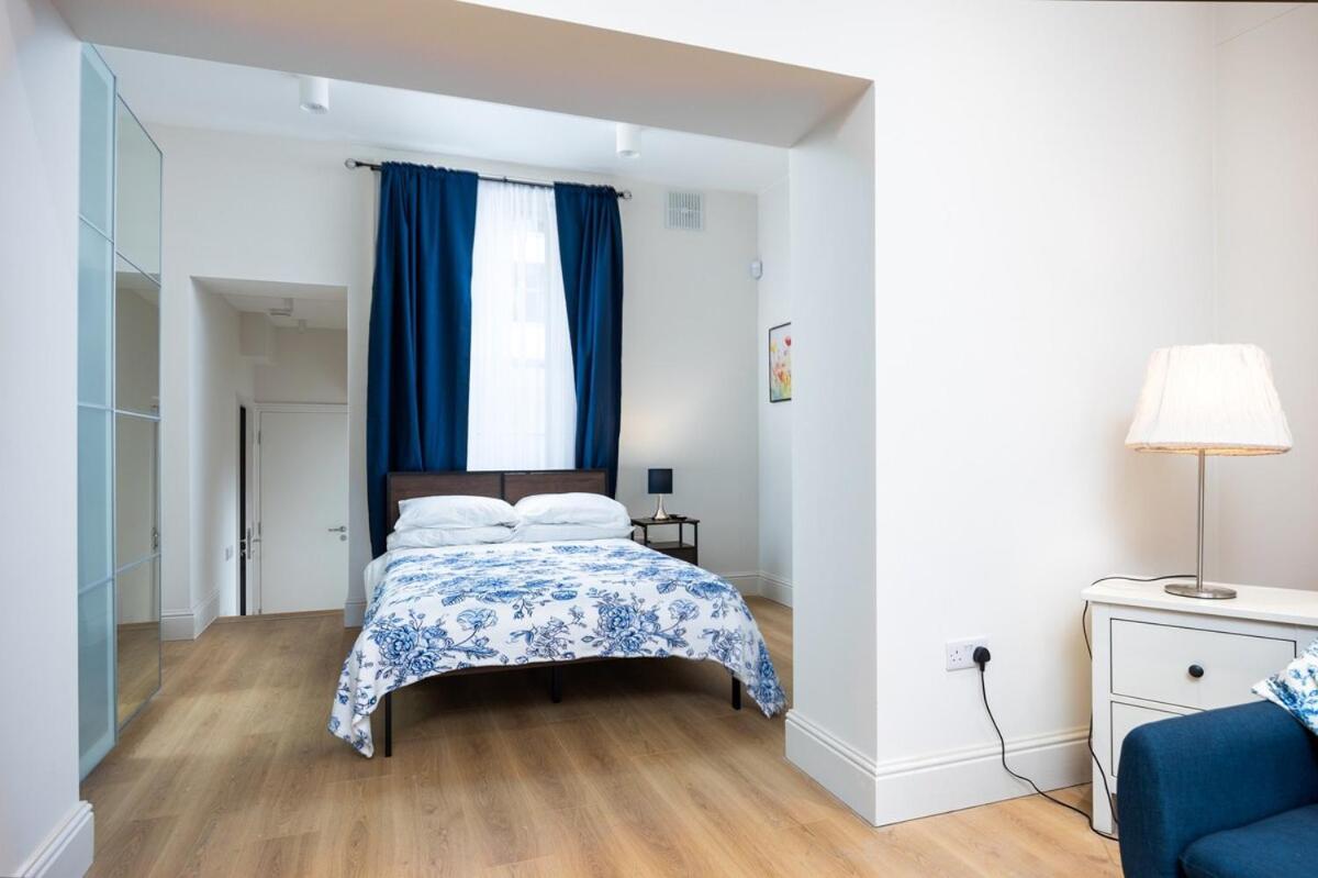 Modern Apt-23min Walk To Castle Apartment *