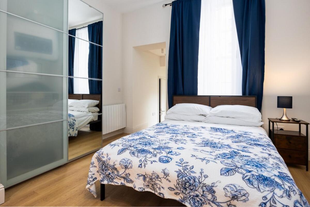 Modern Apt-23min Walk To Castle Apartment *